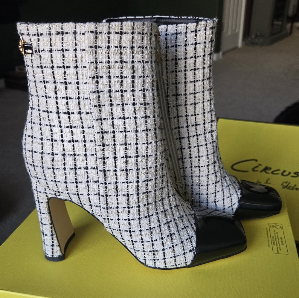 Circus By Sam Edelman Easton Bootie Size 7